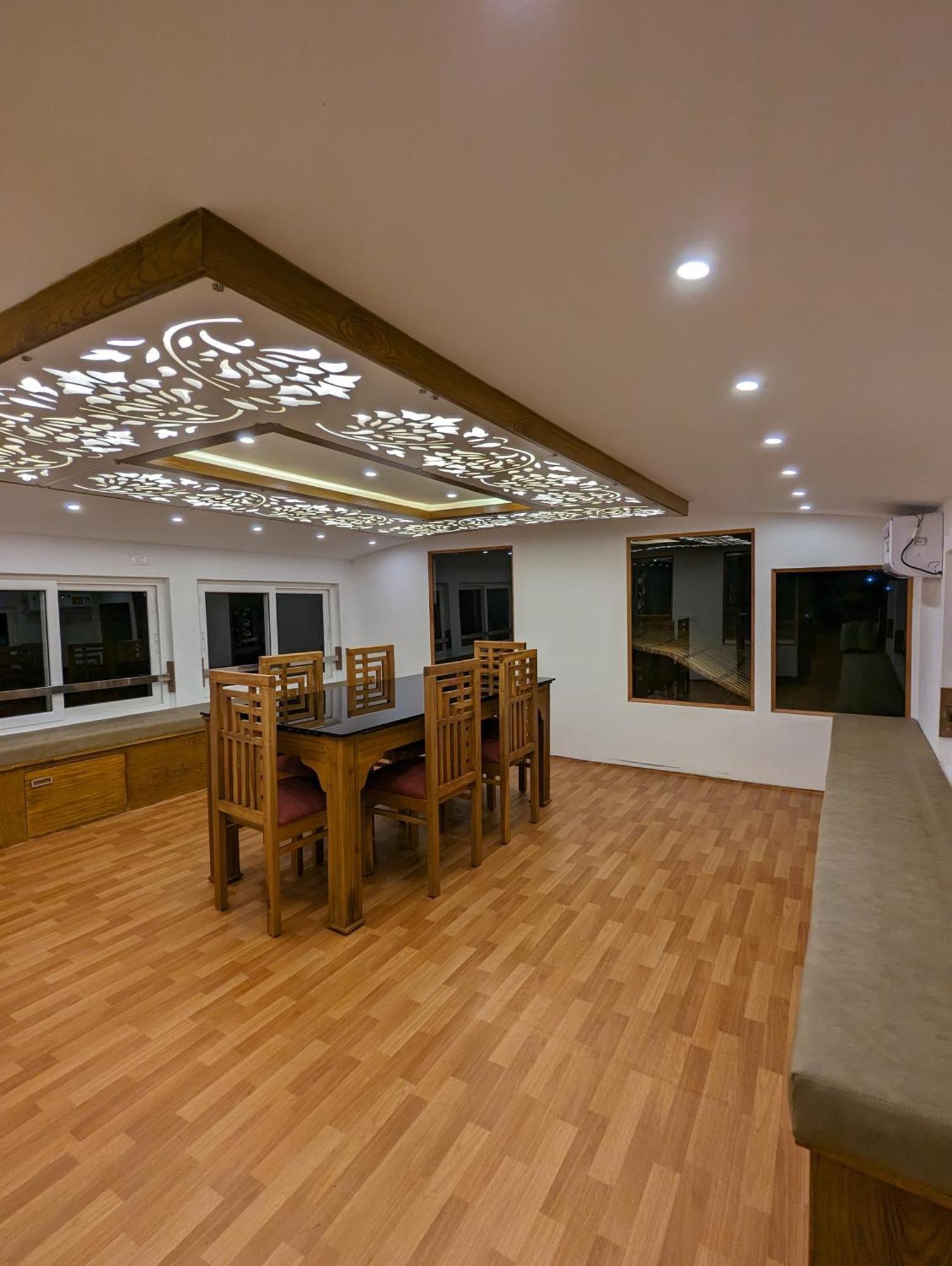 Grand Villa Houseboat Kumarakom Exterior foto