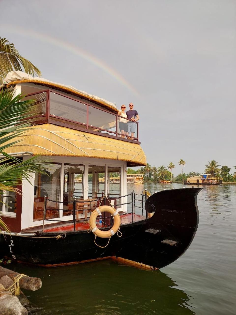 Grand Villa Houseboat Kumarakom Exterior foto